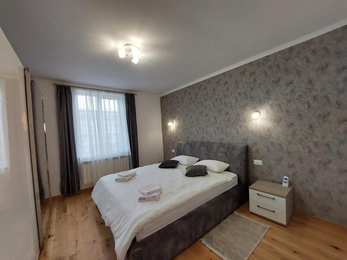 Trandafirului Residence Central Suceava Exterior foto