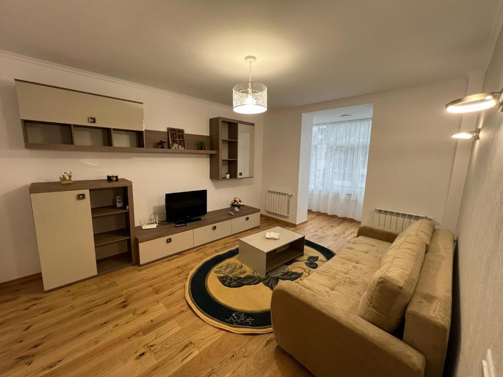 Trandafirului Residence Central Suceava Exterior foto