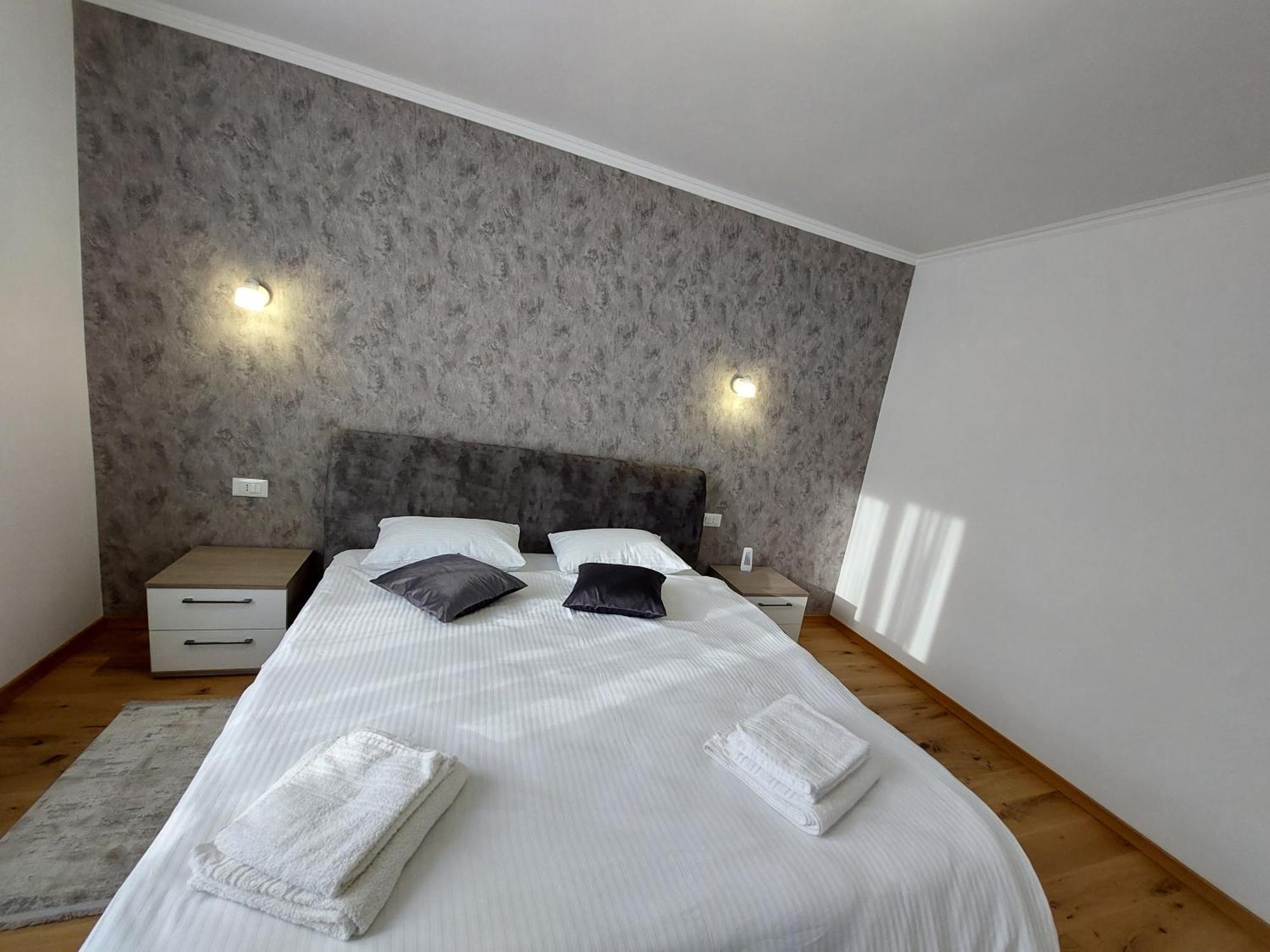 Trandafirului Residence Central Suceava Exterior foto